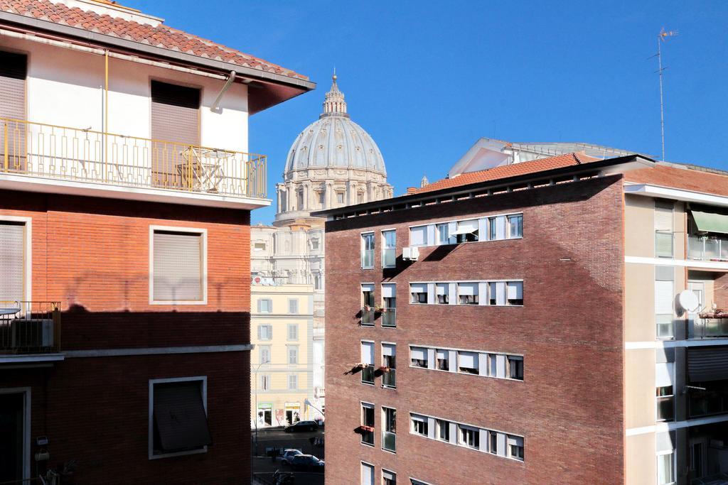 Il Bacio Holidayhouse Best Location For Jubilee 2024-2026 Roma Dış mekan fotoğraf